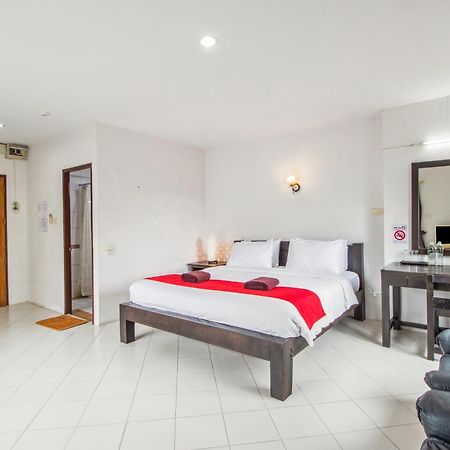 Budget Stars Hotel Chiang Mai Exteriör bild