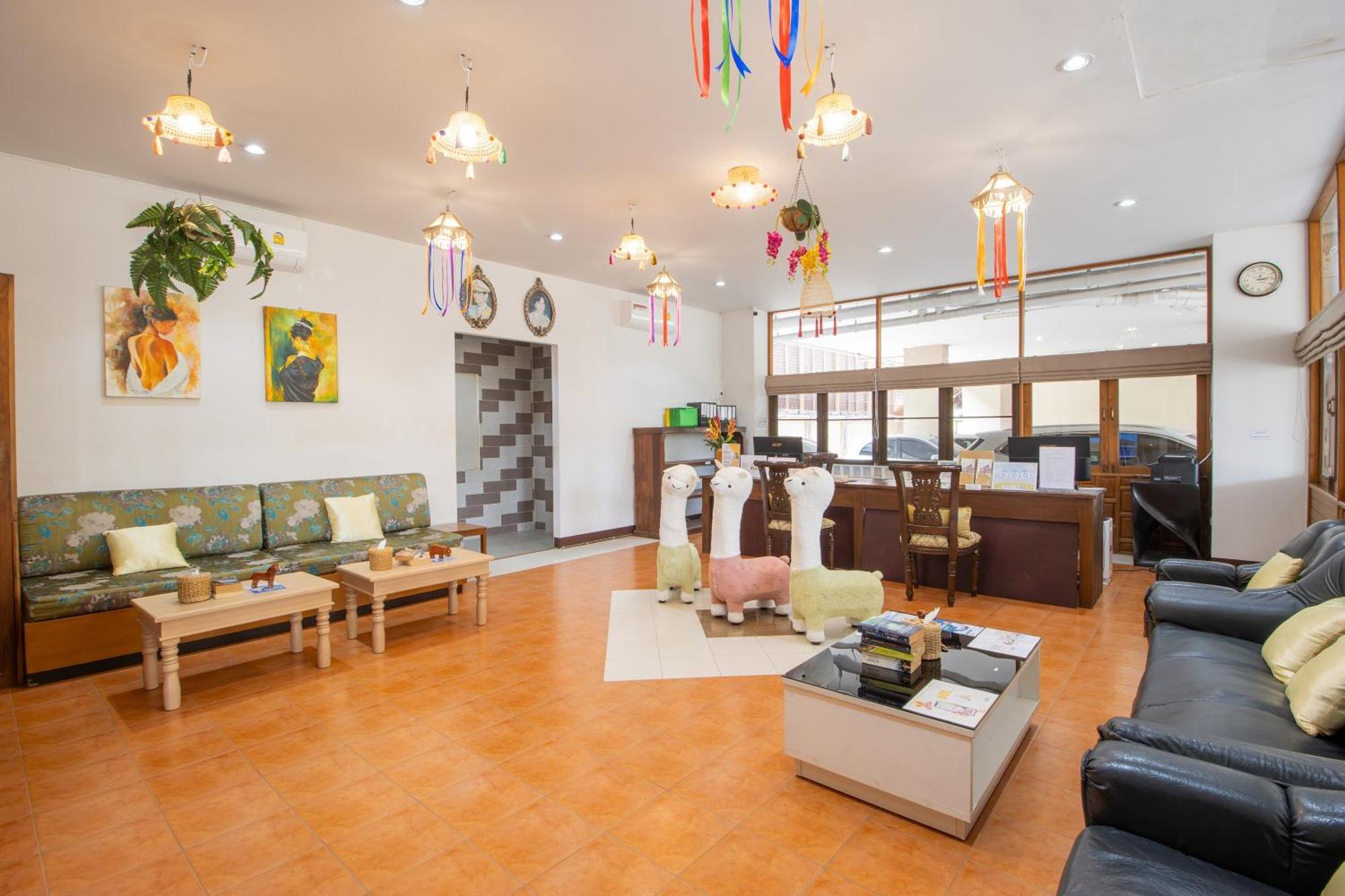 Budget Stars Hotel Chiang Mai Exteriör bild