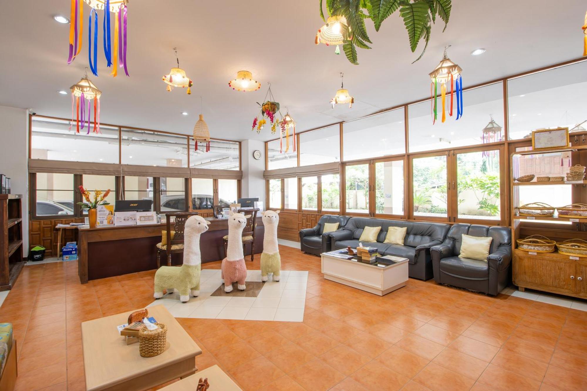 Budget Stars Hotel Chiang Mai Exteriör bild
