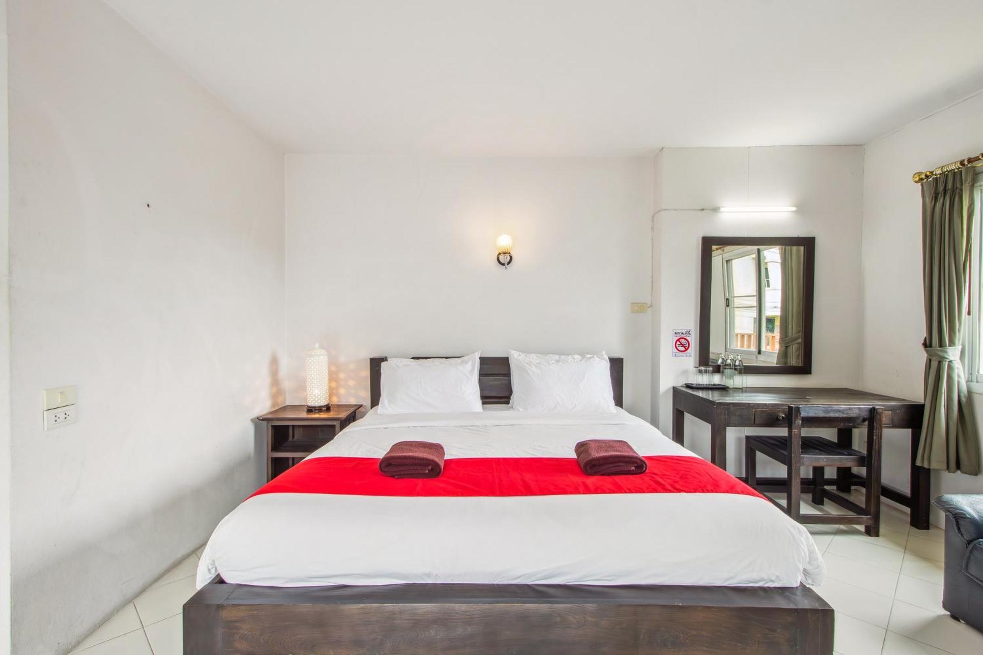 Budget Stars Hotel Chiang Mai Exteriör bild