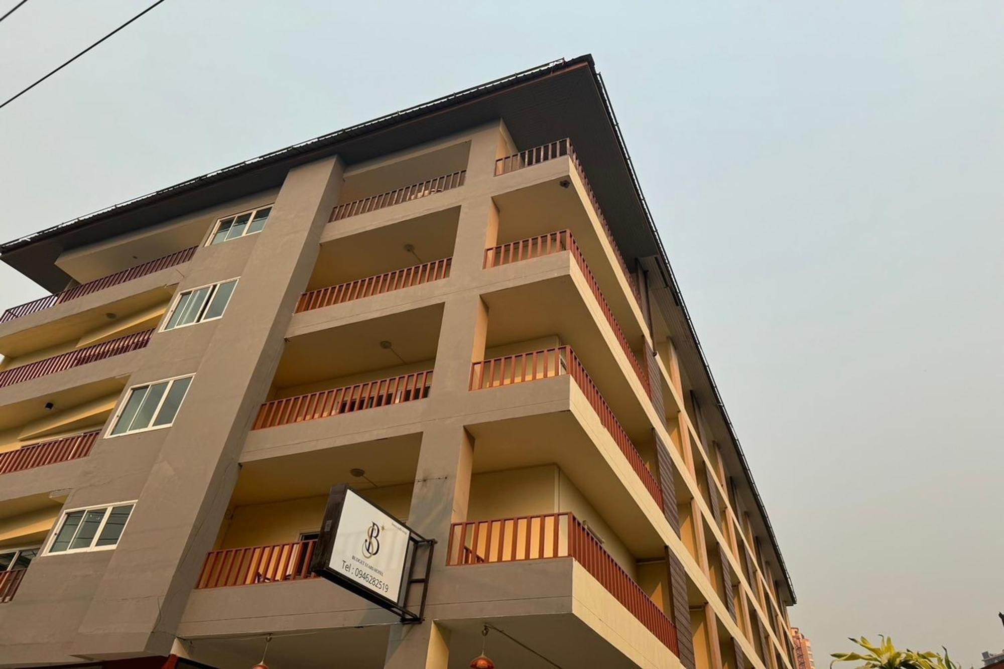 Budget Stars Hotel Chiang Mai Exteriör bild